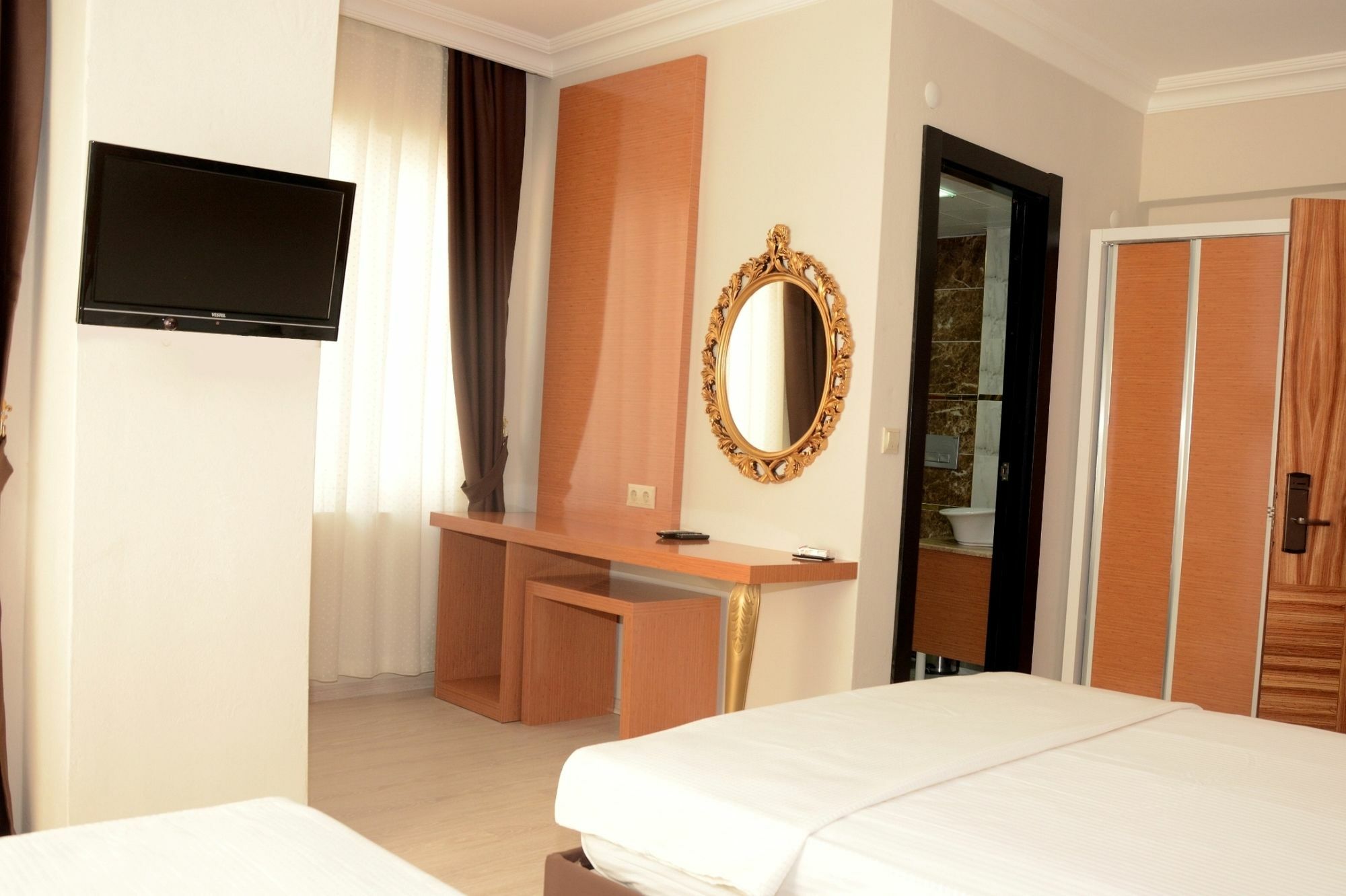 Derin Suit Otel Antalya Buitenkant foto